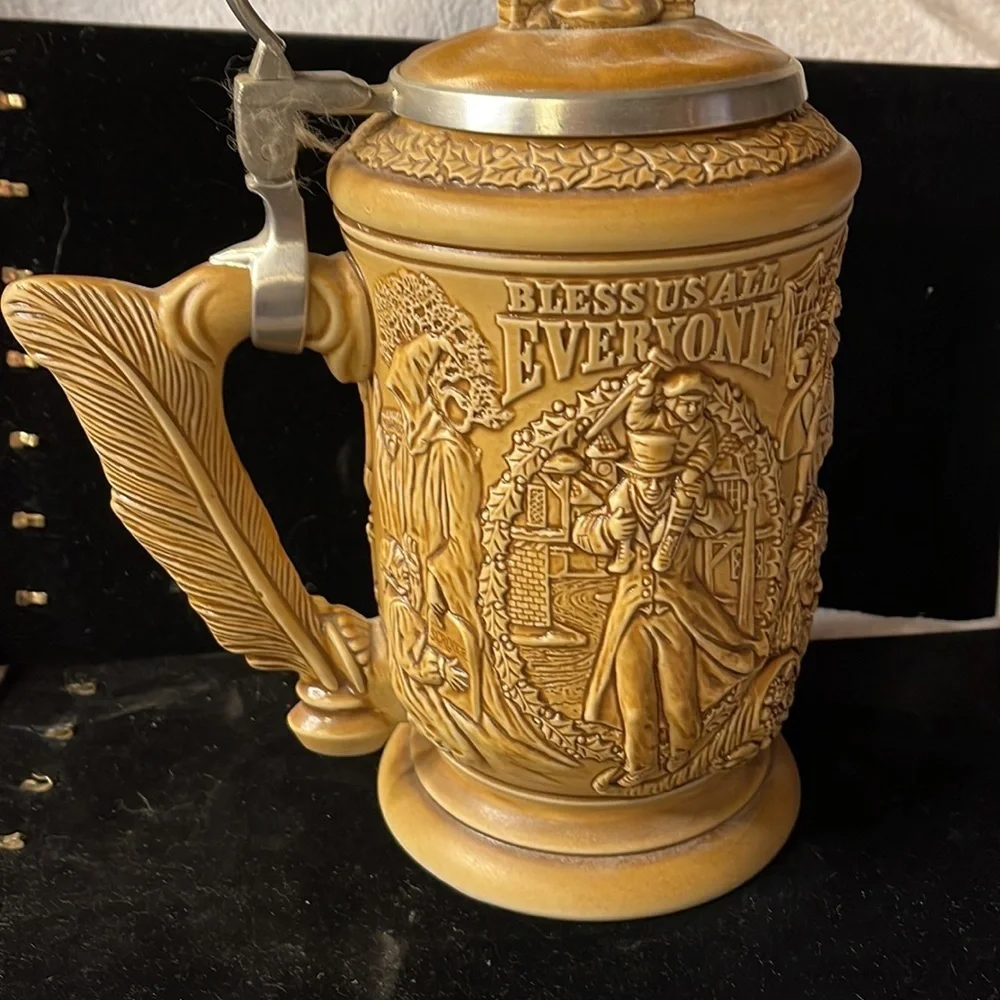 Avon Vintage -1996- “A Christmas Carol Stein” handcrafted in Brazil #52698